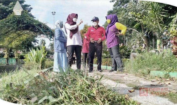 Jumat Bersih, Geliat Mbak Eisti Gerakkan Perangkat Daerah Lingkungan Pemkab Demak