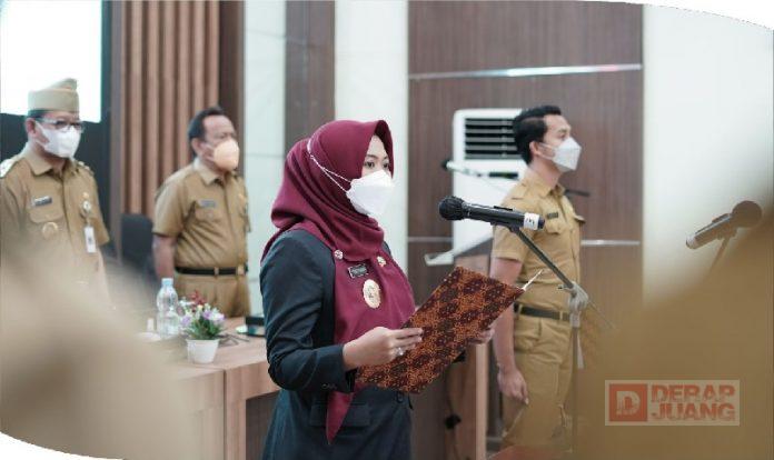 Lantik Kades PAW, Mbak Eisti Memiliki Cerita Tersendiri