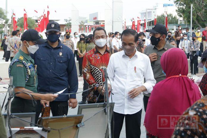 Mas Hendi Dampingi Presiden Jokowi Resmikan Pasar Johar