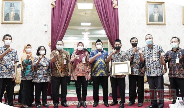 Mbak Eisti; SMPN 1 Mijen Corong Motivasi Sekolah Lain