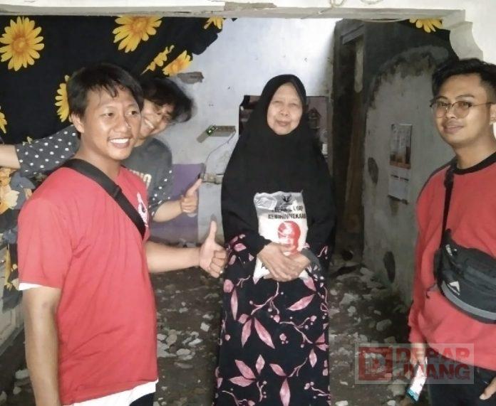 Momentum HUT PDI Perjuangan ke-49, Komunitas Juang Kota Pekalongan Gelar Bakti Sosial (2)