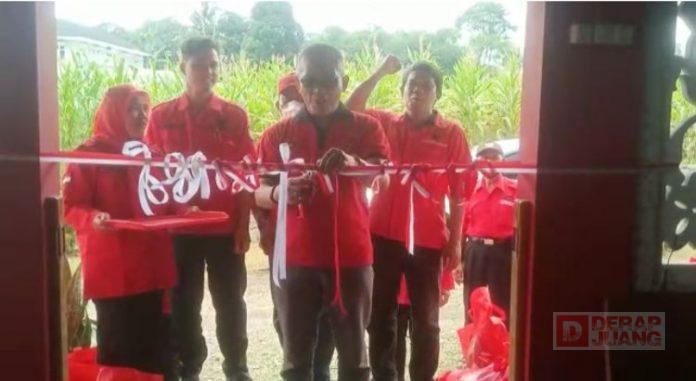 Momentum HUT Partai, Arie Soeprapto Resmikan Kantor Sekretariat PAC Sumbang