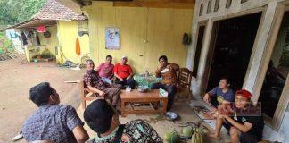 “Nyangkruk”, Gaya Santai Serap Aspirasi Ala Munawir