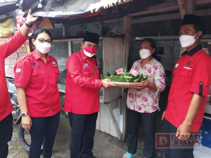 PDI Perjuangan Kabupaten Semarang Berbagi Kebahagiaan Bersama Rakyat