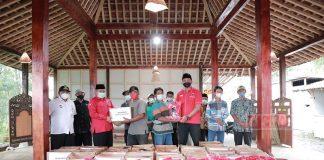 Peduli Masyarakat, Mbak Puan Bagikan Paket Sembako