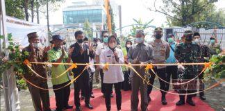 Resmikan Zakat Center Lazismu, Bupati Tiwi: Semoga Bisa Membantu Dalam Pengentasan Kemiskinan