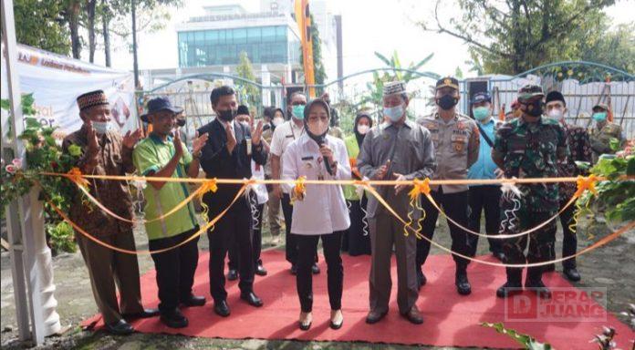Resmikan Zakat Center Lazismu, Bupati Tiwi Semoga Bisa Membantu Dalam Pengentasan Kemiskinan(2)