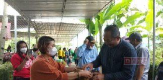 Rober Buka Festival Durian Jumantono