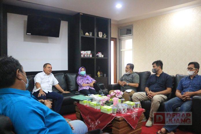 Roda Ekonomi Lesu, Pedagang Pasar Wadul Ketua DPRD