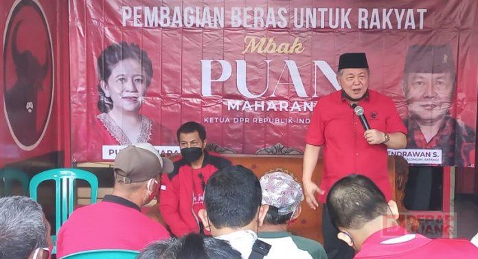 Salurkan Beras dari Mba Puan, Prof. Hendrawan Ini Solidaritas Partai untuk Masyarakat Pemalang