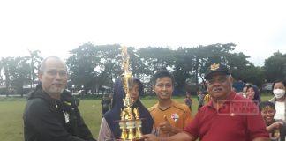 Serahkan Hadiah Turnamen Sepakbola, Memet Said: Motor Penggerak Bangkitnya Olahraga