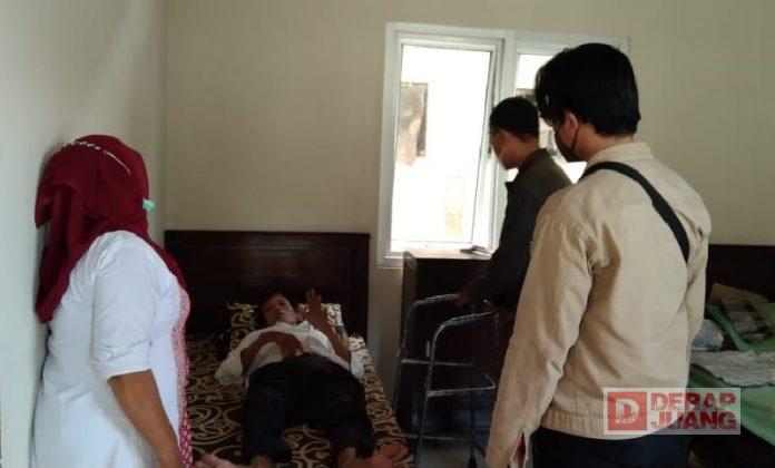 Titiek Restuningsih Sigap Menolong Warga yang Kesusahan (2)