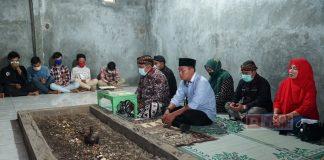 Kenang Jasa Ulama, Kader Partai Ziarah Makam Mbah Priyo
