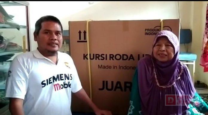 Aksi Kemanusiaan, Kingking Bantu Kursi Roda untuk Warga Disabilitas