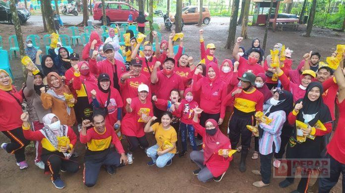Begini, Keseruan Saat Ridwan Ikut Senam Bersama Warga Kalisalak
