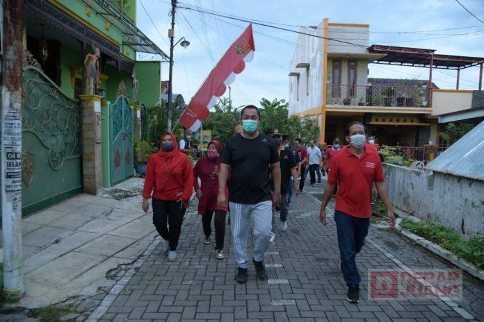 Blusukan ke Kampung Batik, Mas Hendi Ingatkan Warga Tidak Kendor Prokes