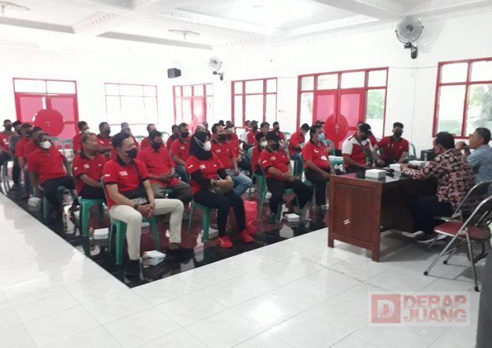 Denny Kokohkan Pondasi, Mari Turun Langsung ke Masyarakat