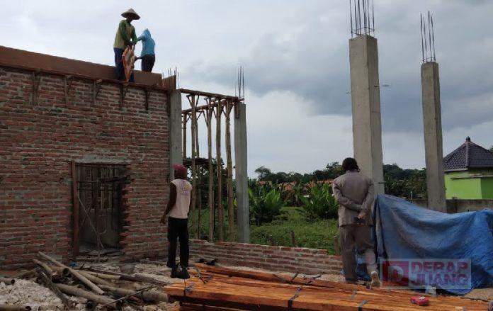 Didik Tinjau Progres Pembangunan Madrasah Nurul Huda