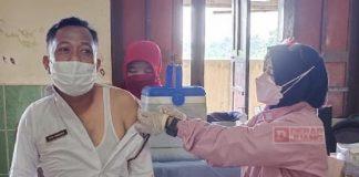 Kader Banteng Ceper Lakukan Vaksinasi Booster