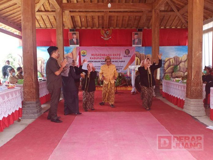 Mas Bintang Ajak Masyarakat Beli Produk Asli Grobogan