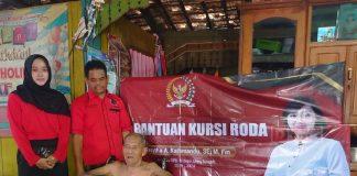 Mbak Casytha Berikan Bantuan Kursi Roda di Rembang