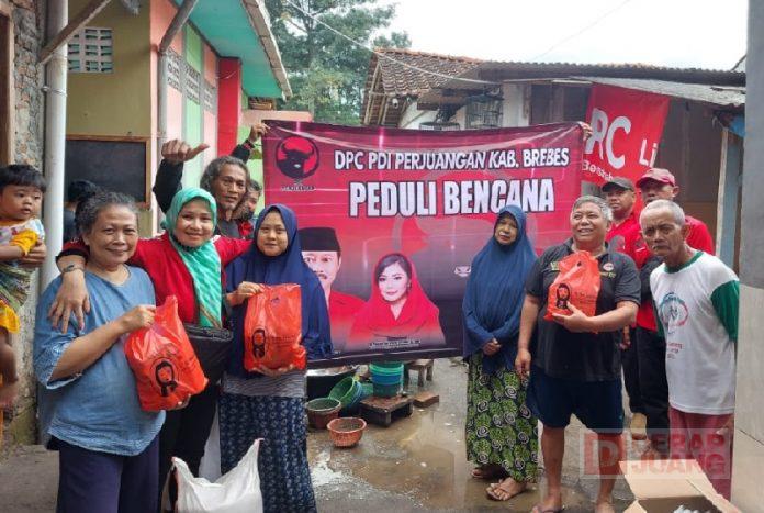 PDI Perjuangan Brebes Berikan Bantuan untuk Korban Banjir