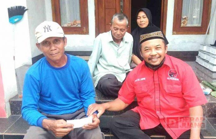 Salurkan Bantuan di Rumah Ibadah, Wujud Kepedulian Ketua DPC PDI Perjuangan Batang