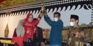 Semarak HUT Partai ke-49, Anggit Adi Juwita Gelar Pertunjukan Wayang Kulit