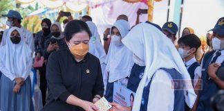 Serahkan Bantuan PIP Hingga BLT UMKM, Puan Maharani Disambut Hangat Warga Morotai