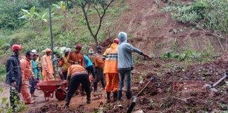 Kesigapan Baguna PDI Perjuangan Kabupaten Semarang Tangani Bencana Longsor