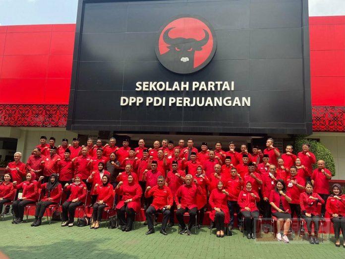 Sri Sumarni Semangat Ikuti Sekolah Partai, Guna Kemajuan Grobogan