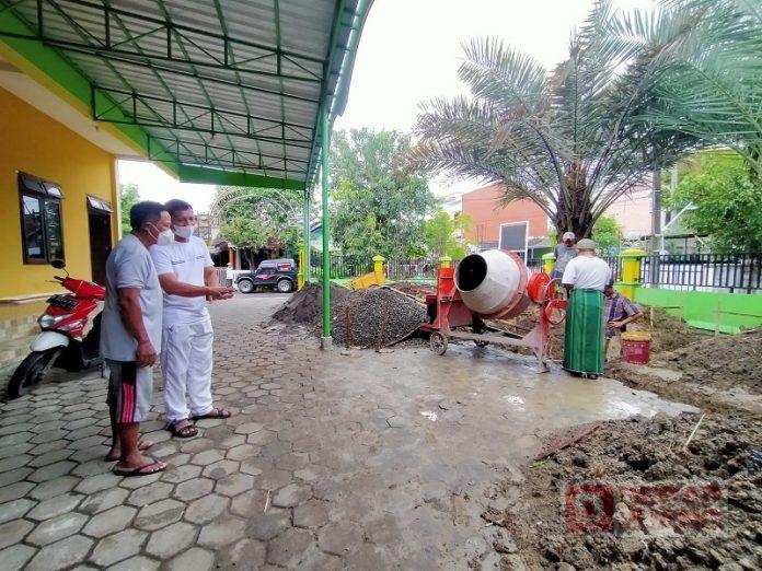 Tinjau Pembangunan Masjid, Badarodin Semoga Hadirkan Manfaat Luas