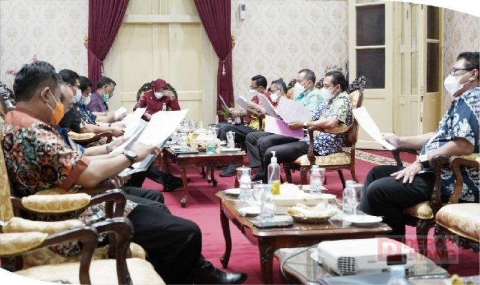 Undang Seluruh Camat, Mbak Eisti Tekankan Gotong Royong