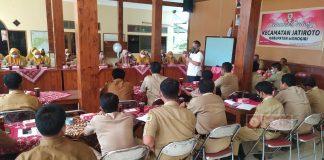 Rusdiana Hadiri Pembinaan Aparatur Desa
