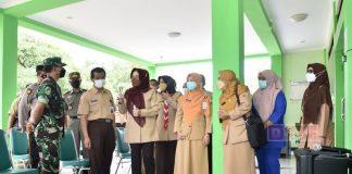 Antisipasi Lonjakan Covid-19, Bupati Etik Siapkan Isoter