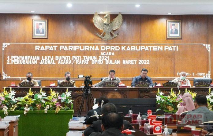 Ali Badrudin Pimpin Rapat Paripurna Penyampaian LKPJ Bupati Pati 2021