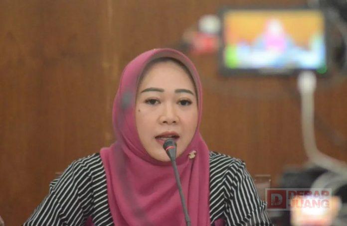 Bupati Tiwi Prioritaskan Penanggulangan Kemiskinan di Tahun 2023(2)