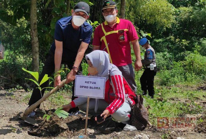 Dasum Apresiasi Dibangunnya Gedung TPS3R