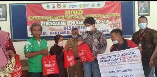 Jelang Ramadhan, Prof. Hendrawan Bagikan Paket Sembako