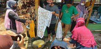 Kang Hadi Bina IKM Batik yang Pakai Pewarna dari Tumbuhan Pesisir