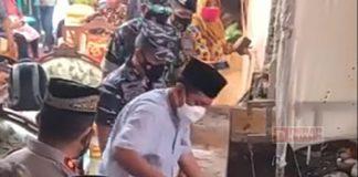 Ketua DPRD Kota Tegal Lakukan Peletakan Batu Pertama Masjid Al- Hikmah Pesengkongan