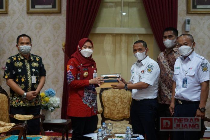 Mbak Eisti PT. KAI, Inventarisir Jalur dan Coba Kita Analisis