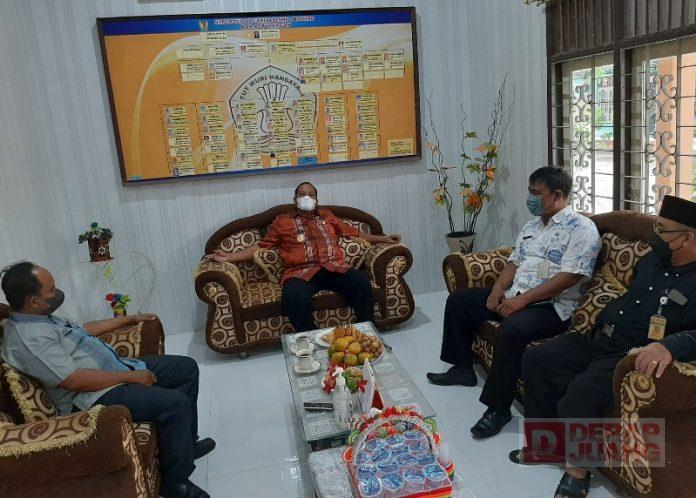 Monitoring SMP 1 Bojong, Riswadi PTM Berlangsung Baik