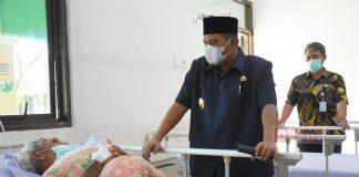 Pastikan Pelaksanaan Program Layanan Kesehatan Gratis, Wabup Riswadi Sidak 2 RSUD