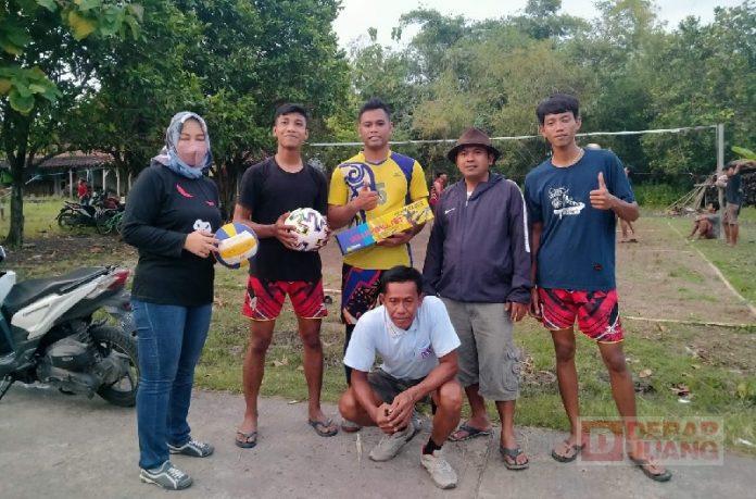 Perkuat Grassroot, Tatiek Sambang Konstituen Desa Merak