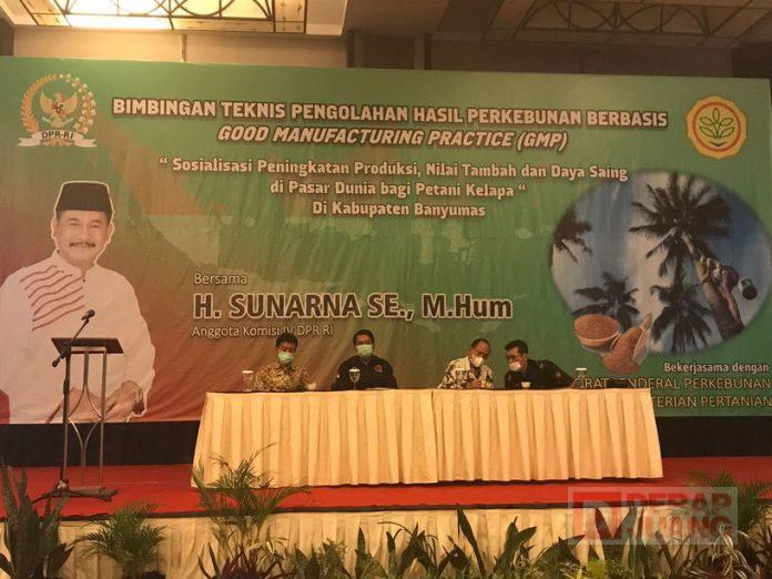 Sejahterakan Penderes, Sunarna Gelar Bimtek