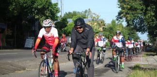 Tingkatkan Imun, Rober Gowes Bersama Masyarakat