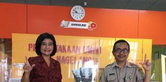 Tingkatkan Literasi, Yosie Donasikan Buku Antologi Karya