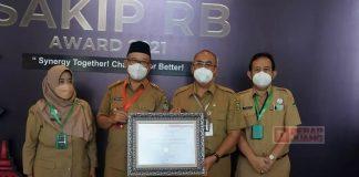 Achmad Husein Terima Penghargaan SAKIP Award 2021