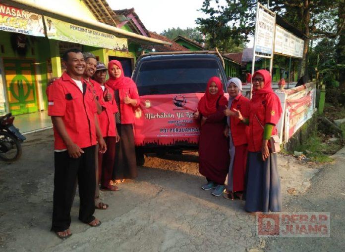 Bagi Takjil, Bambang Sutrisno Semoga Bermanfaat dan Berkah (2)